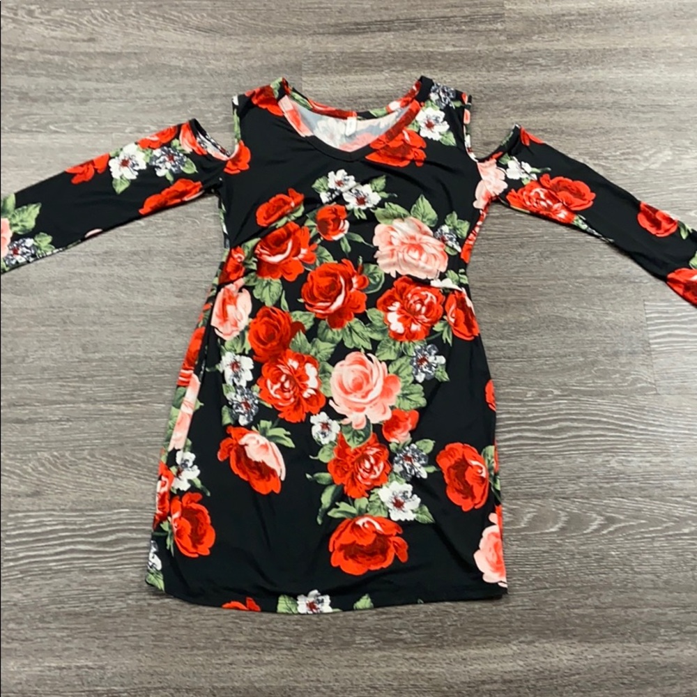 Maternity dress peakaboo cutout shoulders